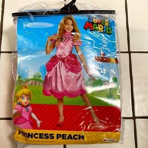 Super Mario “Princess Peach” costume Large